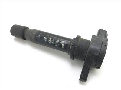 Gyári bontott gyújtótrafó Fiat Punto HGT Gyújtótekercs Gyújtógyertya dugaszolóval, Szín fekete, Szükséges darabszám 4, pólusszám 3  46473849