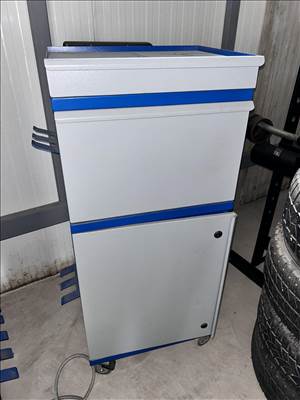 Műszer/ számítógép állványok 