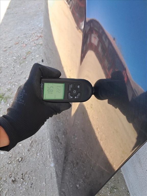 Dacia Duster I motorháztető  8. kép