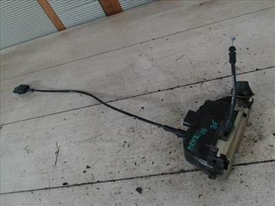 RENAULT MEGANE 02-05 Bal első ajtó zárszerkezet központi záras