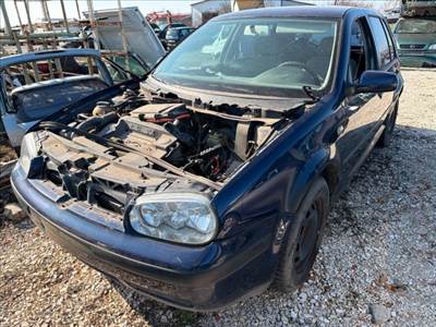 Volkswagen Golf IV Bal első Ajtó (Részeivel) *157597*