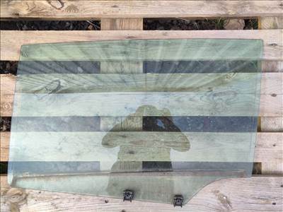 Peugeot 5008 I bal hátsó ablak üveg 