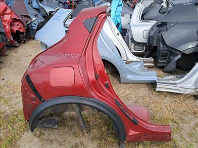 Nissan Juke I Jobb hátsó negyed, sárvédő 