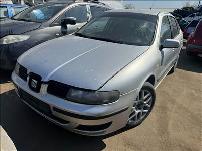 Seat Toledo 1.6 -AZD- bontott alkatrészei