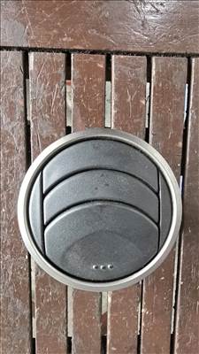 Mazda 6 (1st gen) jobb oldali műszerfal szellőző