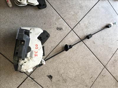 Skoda Octavia III jobb első zár 5E0837016A