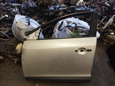 Renault Megane 2008- bal első ajtó üresen