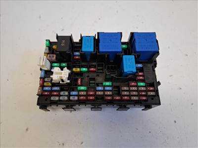 Dacia duster (P1310) biztosítéktábla utastér 243225497R