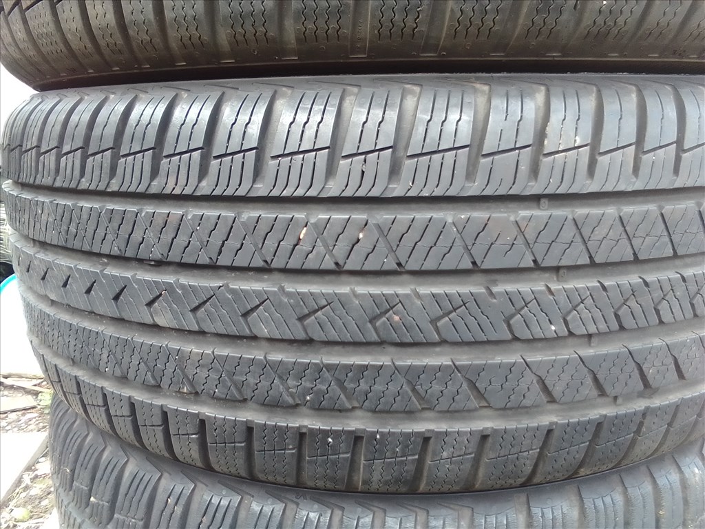  215/50R17 újszerű Vredestein Quatrac Pro (95Y) négyévszakos gumi  3. kép
