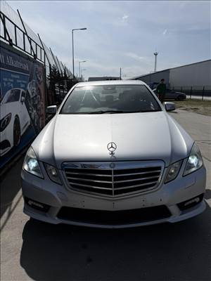Mercedes E-osztály W212 komplett eleje 