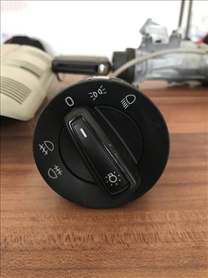 Skoda Octavia III világítás kapcsoló 5E0941431F