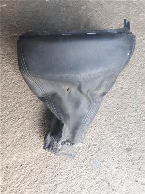 Opel Corsa B váltószoknya nem hibátlan