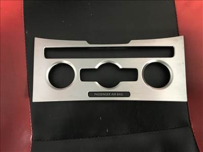 Volkswagen Passat B7 klímavezérlő keret 3C8863082A