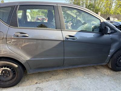 Mercedes A 160 CDI W169 ajtó 