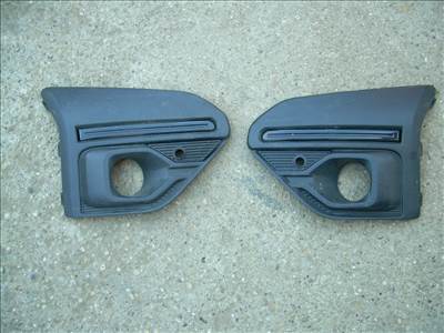 Dacia Jogger Sandero 3 első lökhárító rács  r261a33 r261a20