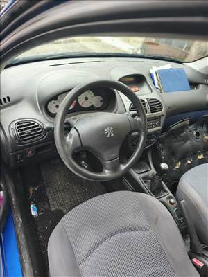 Peugeot 206 kormány 