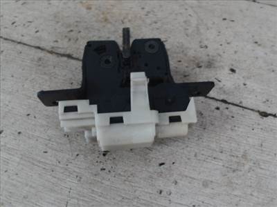 RENAULT MEGANE 02-05 Csomagtér ajtó zárszerkezet