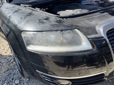 Audi A6 (4F) Jobb első lámpa 