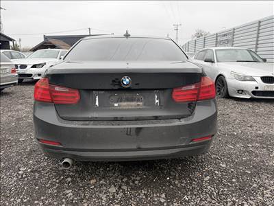 BMW F30 hátsó lökhárító 