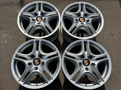 4db gyári 18" Porsche Cayenne alufelni. (4327)