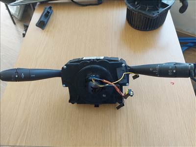 Citroën C2, Citroën C3 kormánykapcsoló 