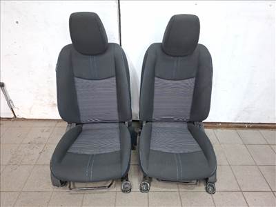 Nissan Leaf (ZE1) ülés