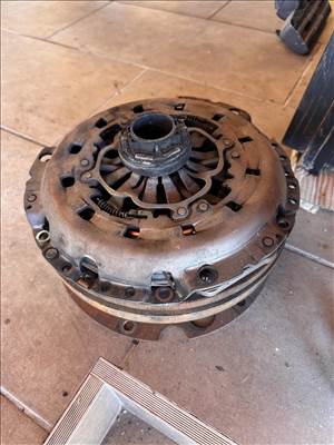 Audi A4 B8/B8.5 kuplung + kettős tömegű lendkerék