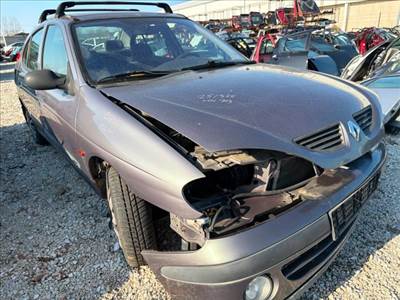 Renault Mégane I Jobb első Ajtó (Részeivel) *157870*