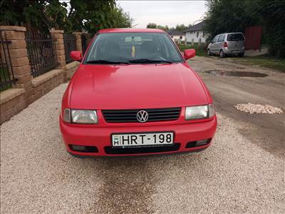 Eladó Volkswagen Polo Classic 1.6 (1595 cm³, 100 PS)