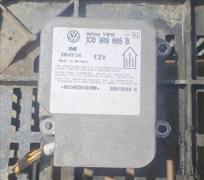 Volkswagen Passat B5 Légzsák indító vezérlő elektronika 