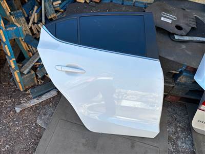 MAZDA 3 lépcsőshátú (BM) Jobb hátsó Ajtó (Részeive
