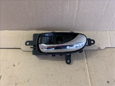 Nissan Leaf bal belső kilincs