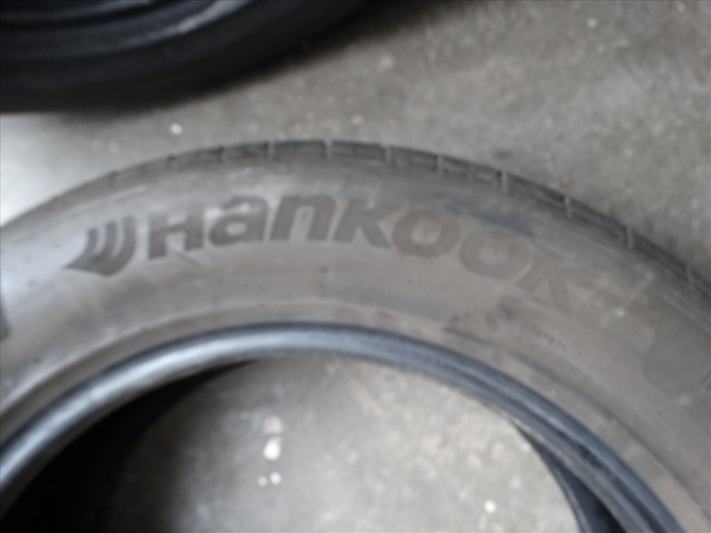  235/6018" használt Hankook nyári gumi  4. kép