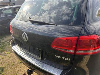 Volkswagen Touareg II csomagtérajtó 