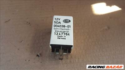 Volvo 1347764 700 relé