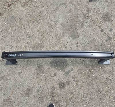 Renault Kangoo III hátsó lökhárító merevítő/ütközőgerenda 2021-től 2496758002