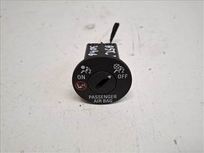 Opel Astra K  légzsák kapcsoló 13577258