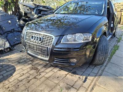 Audi A3 (8P) első lökhárító 