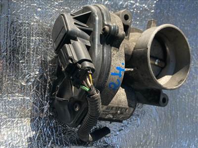 Ford Focus Mk2 2.0 16V fojtószelep  vp4f9u9e928ab