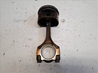 Toyota Yaris (XP10) hajtókar