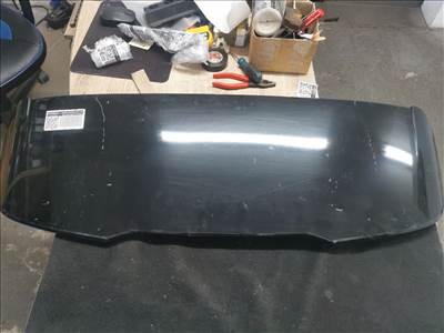 Volvo V40 VOLVO V40 Ferdehátú Hátsó Szárny Légterelő 3250 3125397301 31347052