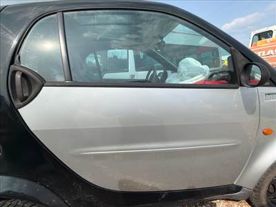 Smart Fortwo I Jobb első Ajtó (Részeivel) *155071*