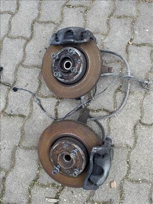 Nissan Micra (K14) 1.5 dci jobb bal első féknyereg