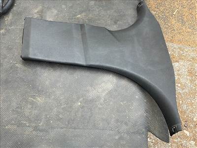 BMW 3 GRAN TURISMO (F34) Jobb B Oszlop Burkolat