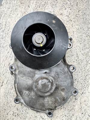 Audi SQ7 V8 4.0 TDI vízpumpa  057121008l