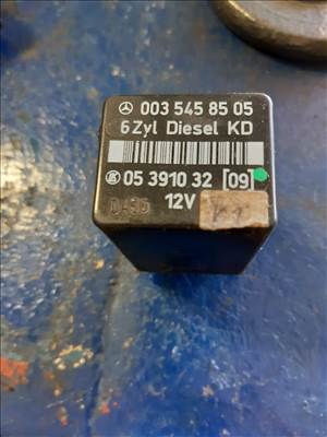 Mercedes W124 Izzítórelé