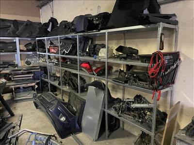 Hyundai i30 (FD) bontott alkatrészei