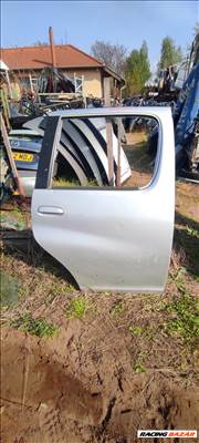 Toyota Yaris Verso Jobb hátsó ajtó 