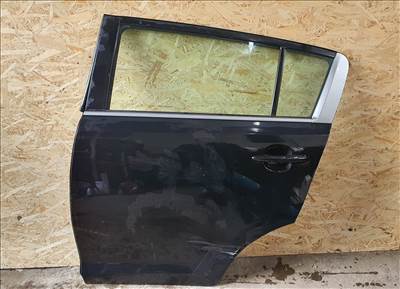 Kia Sportage (SL) Bal hátsó ajtó 2013 kia sportage sérült