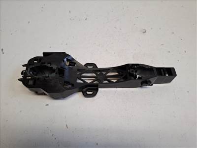 Dacia duster (P1310) jobb első kilincsfészek 806067754R